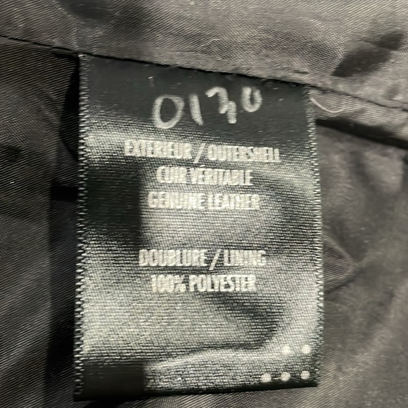 Beautifully tailored Soia & Kyo large women’s leather jacket - Picture 6 of 7